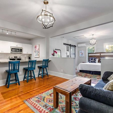Mckenize Guest House: Marble Falls Suite 1 Bd, 1Ba 外观 照片